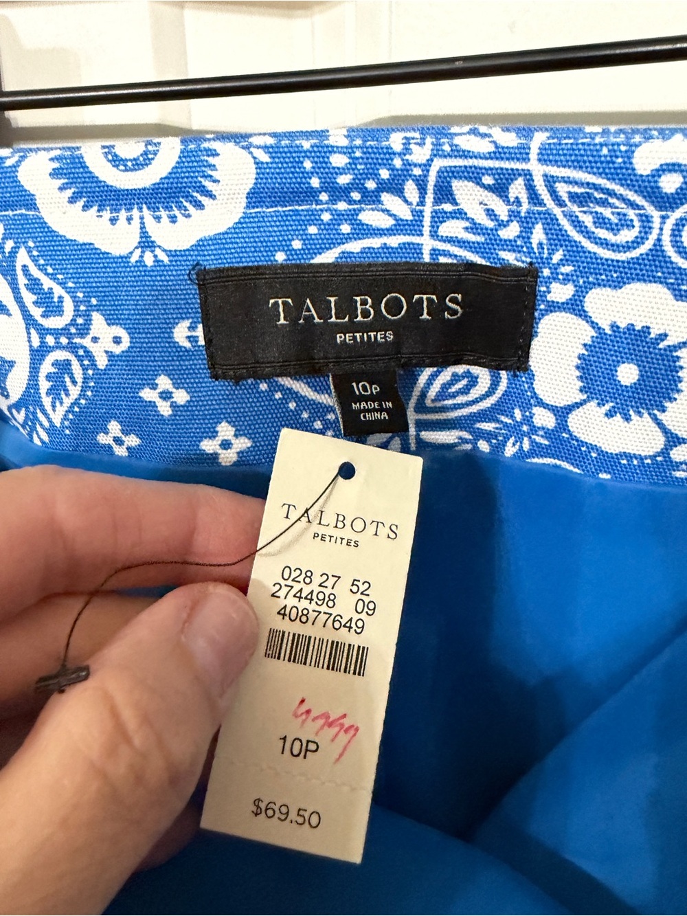 New with Tags Talbot’s size 10P Blue & white Floral Tile Print Women's Skirt. - Picture 5 of 9